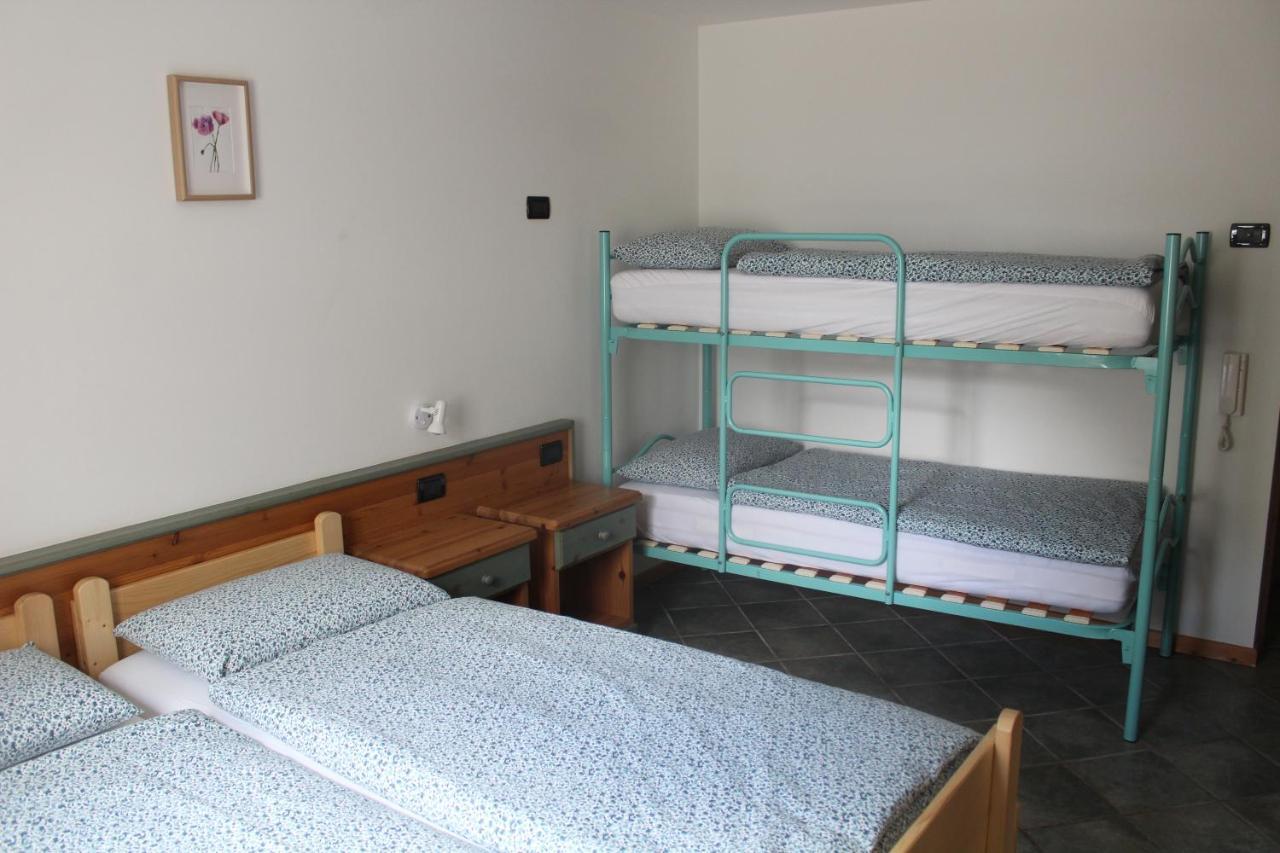Agritur Volpaia Rooms And Apartments Vermiglio Luaran gambar